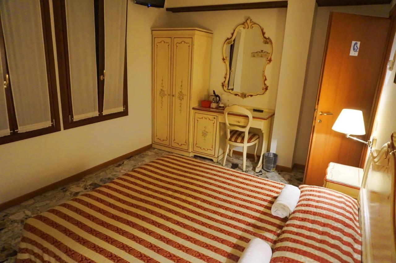 Hotel Rialto Experience à Venise Extérieur photo