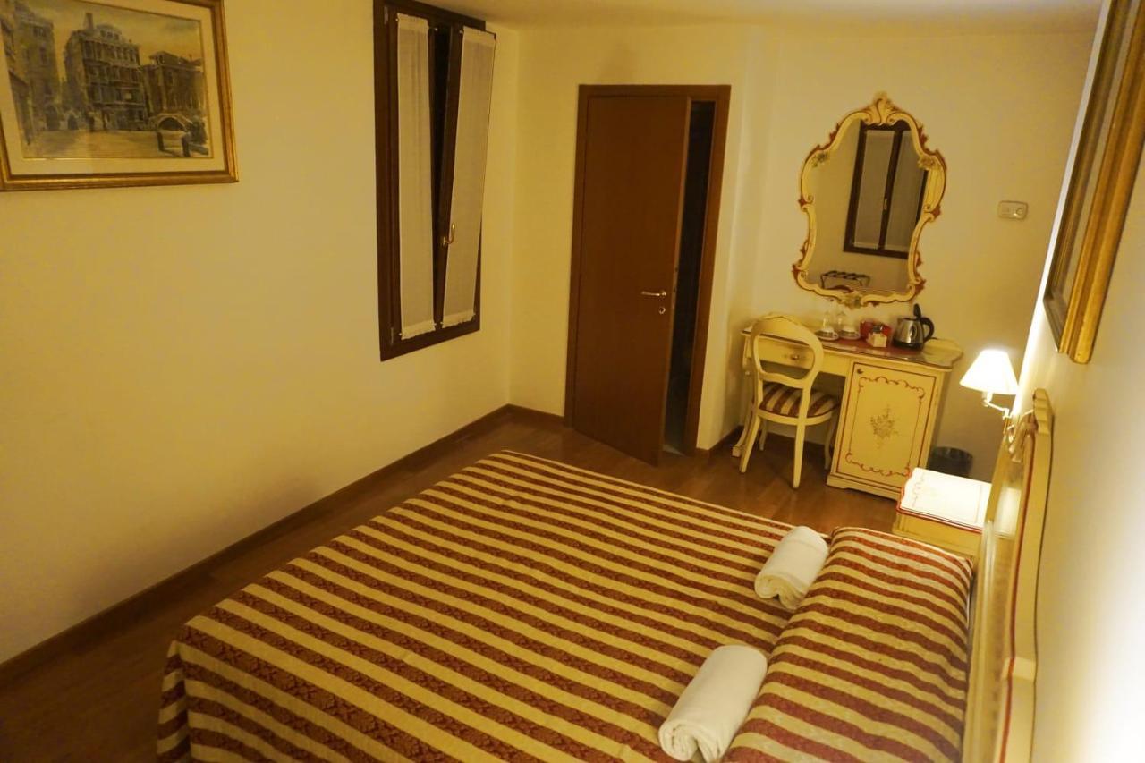 Hotel Rialto Experience à Venise Extérieur photo