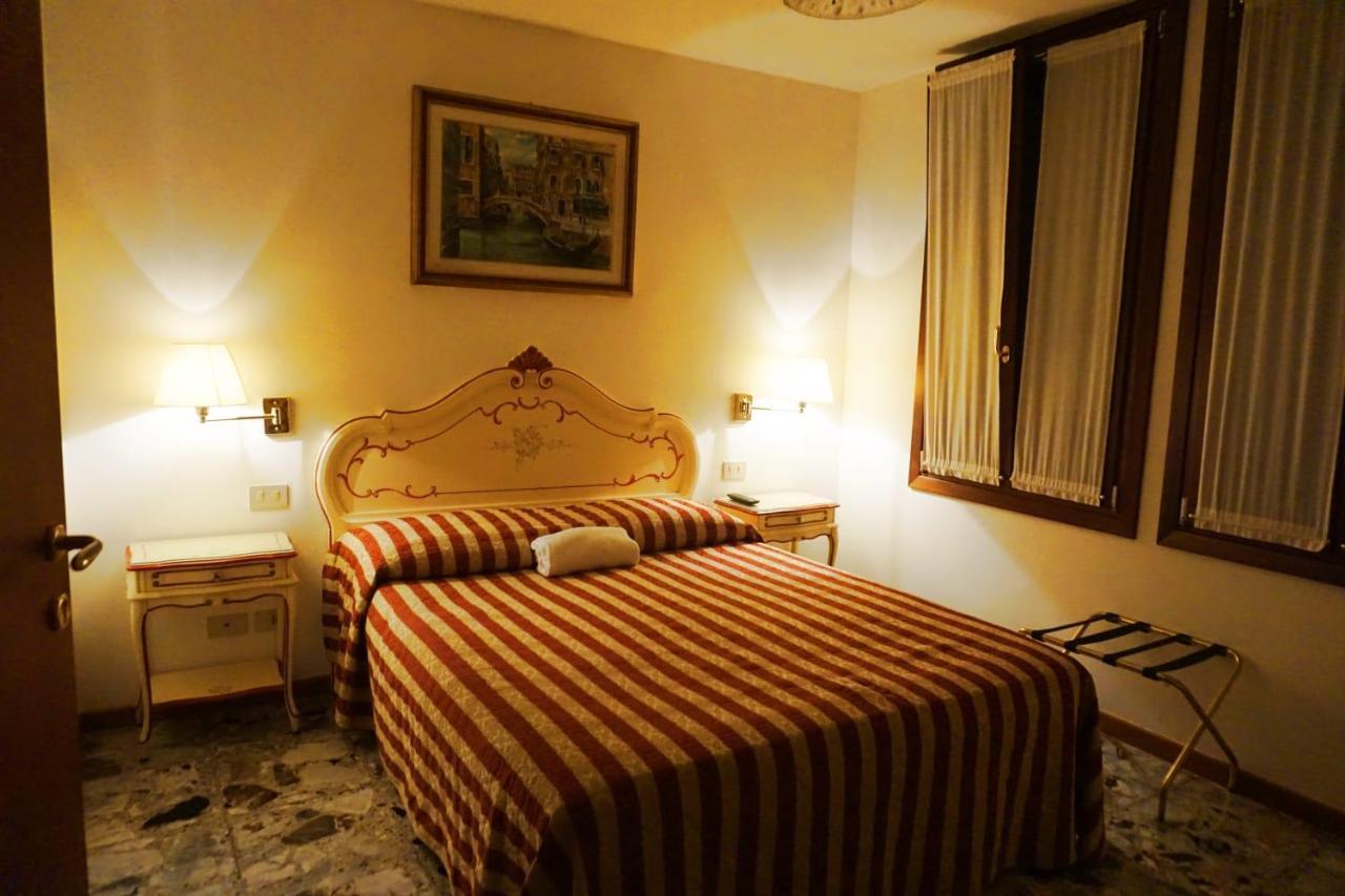 Hotel Rialto Experience à Venise Extérieur photo
