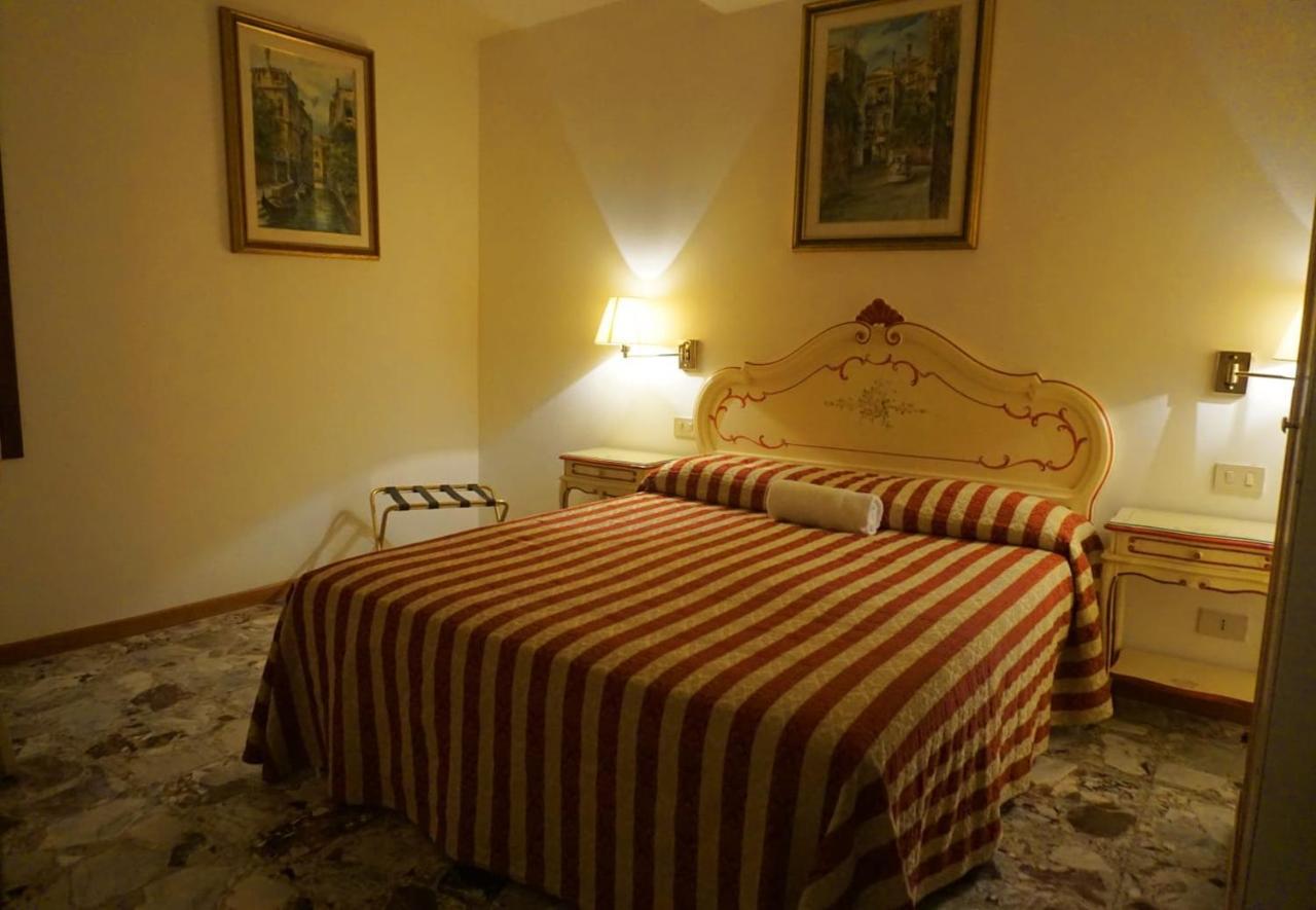Hotel Rialto Experience à Venise Extérieur photo